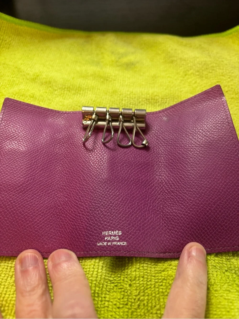 Hermès Béarn 4-Key Case – Anemone Epsom Leather with Palladium Hardware
